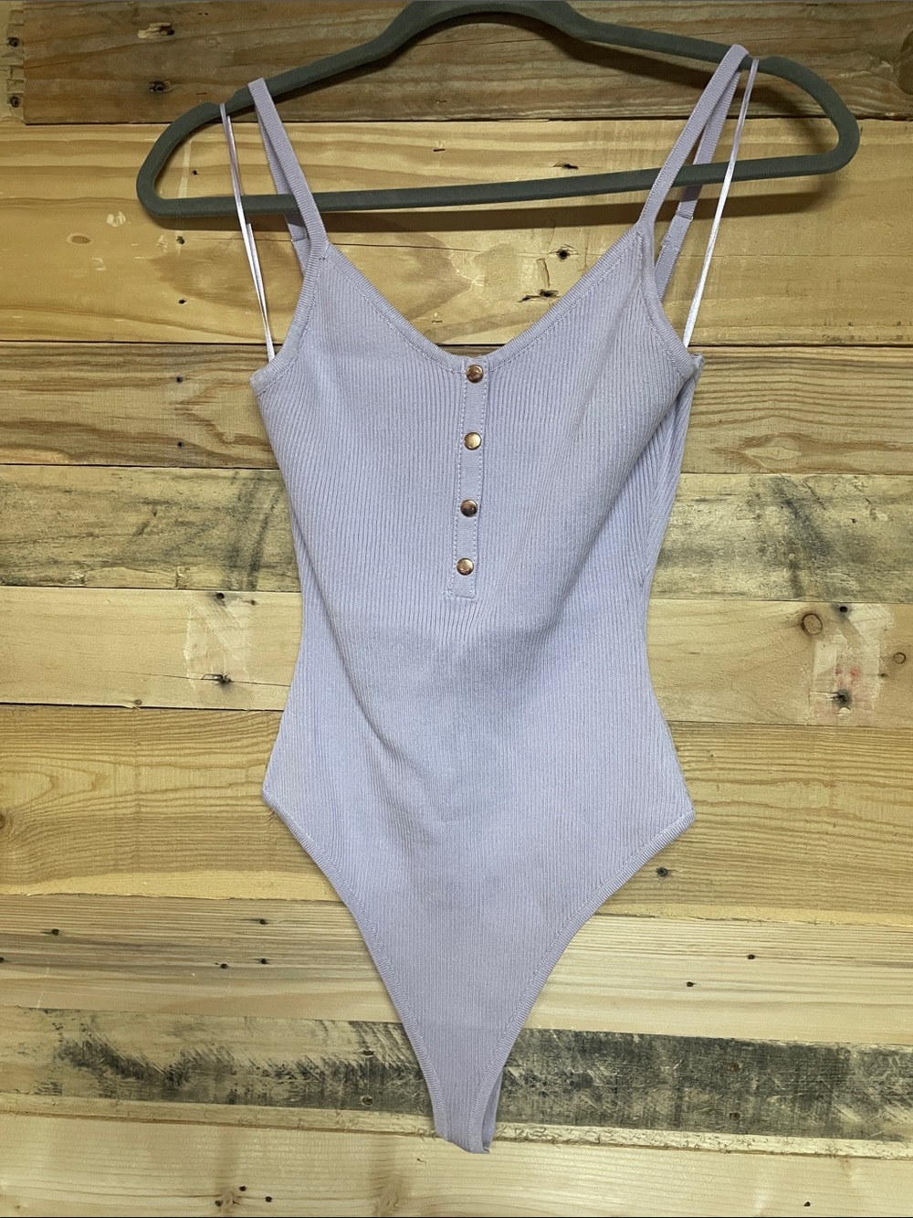 Love Tree size Large Lilac Ribbed Button-Front Thong Bodysuit